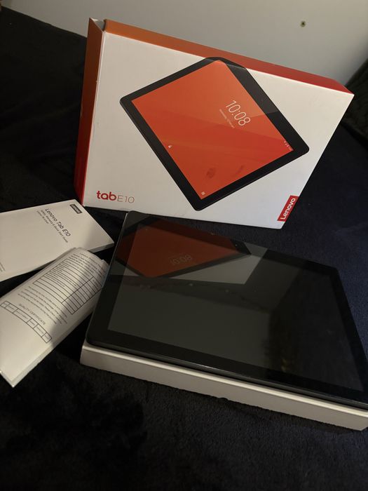 Tableta Lenovo tabe E10