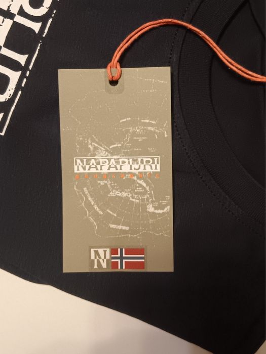 Тениски на Napapijri