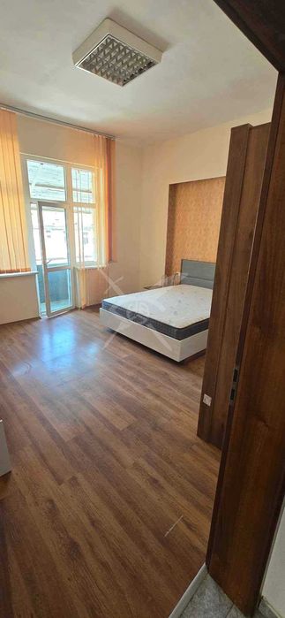 Дава се под наем Четиристаен апартамент в Пловдив, Център - 125 кв.м за 867.51 € - Снимка #7