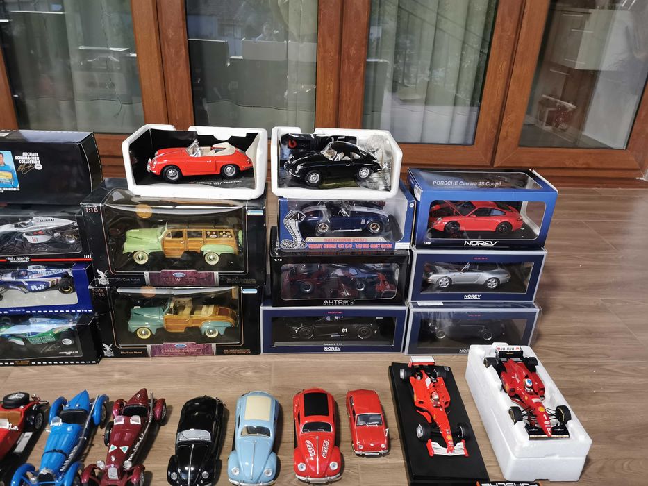 Colectie 115 machete 1 18 BBurago Maisto AutoArt Sun Star schimb auto