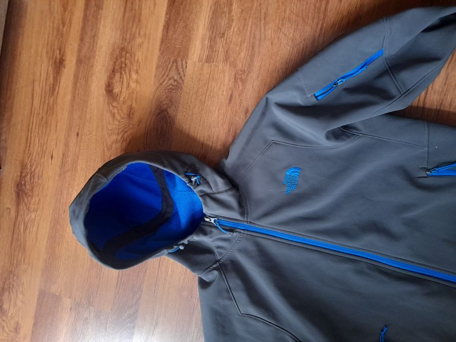 The north face мъжко яке M- L размер.