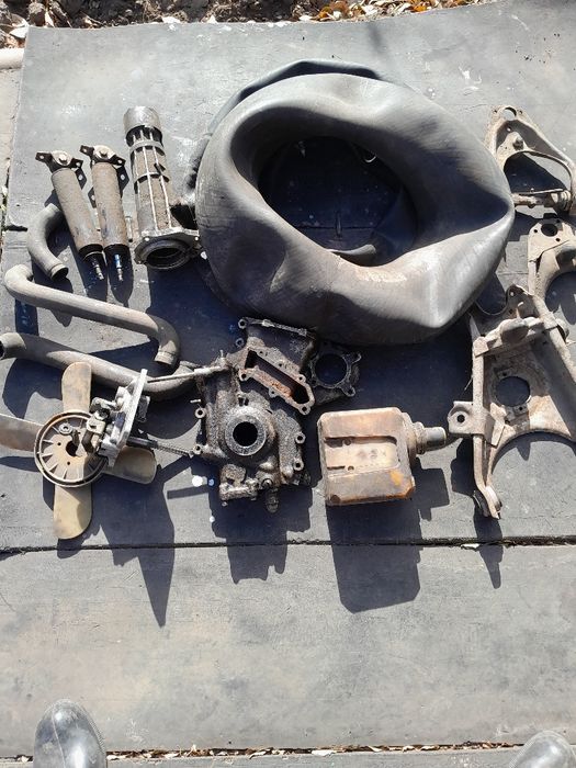 Москвич запчасти