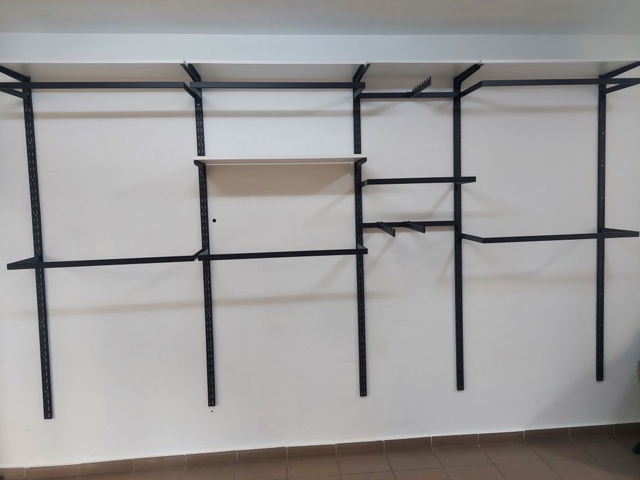 Vând Stendere de perete