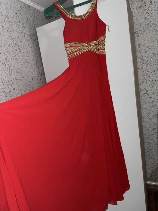 Женские Платья на вечер