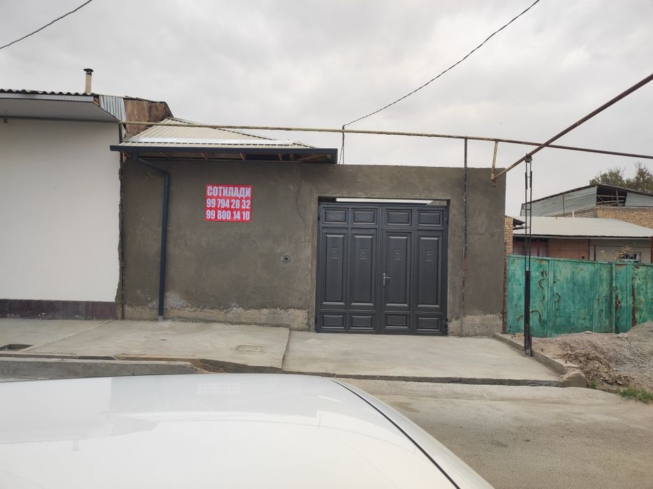 Uy sotiladi general rengen kocha  kotta yolga 50-100 metr