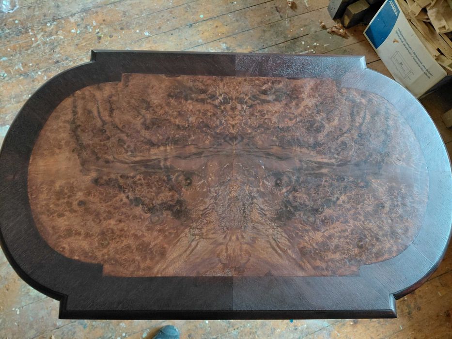 Măsuța bidermeyer restaurată