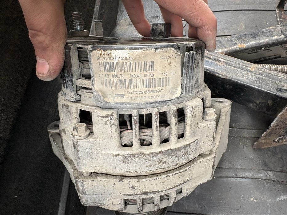 Продам генератор лада приора