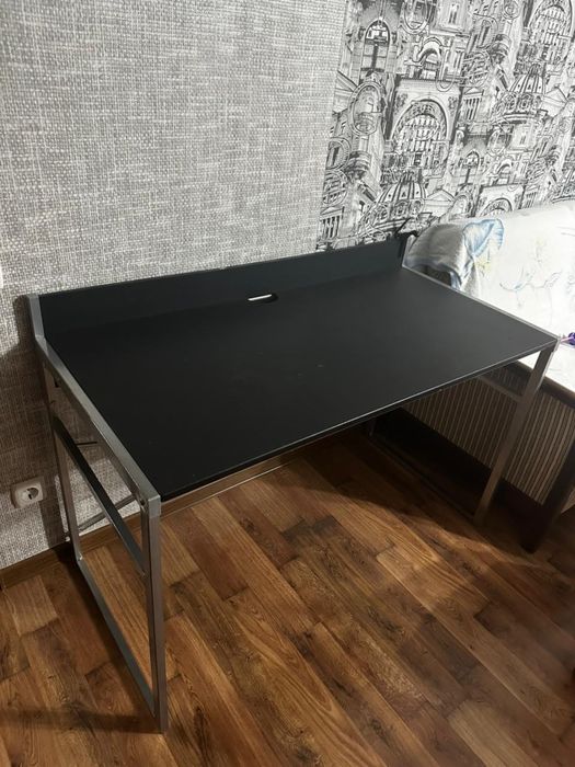 Продается рабочий стол