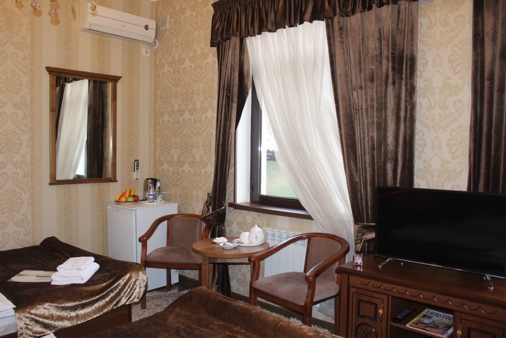 HALOL mehmonhona RIDVAN Plaza