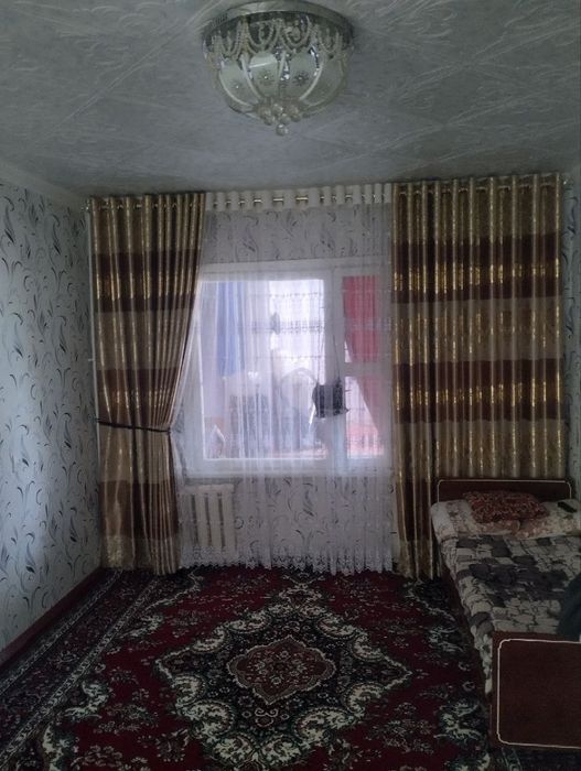 Uy sotiladi 1 xonali