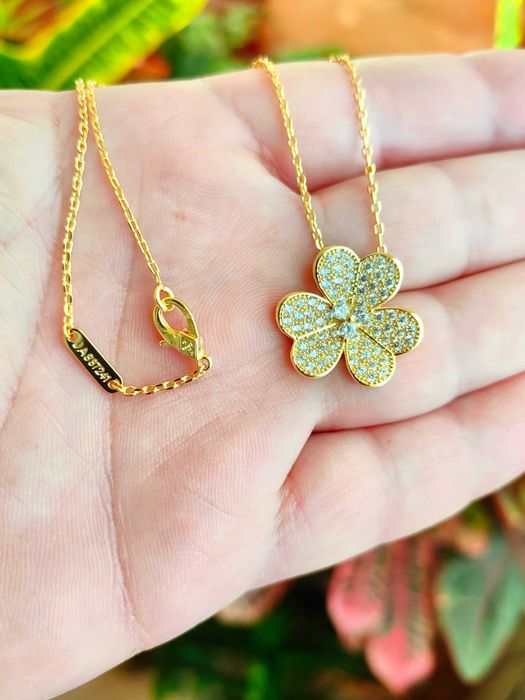 Дамско Колие на Van Cleef Arpels VCA Gold Frivole pendant, large model