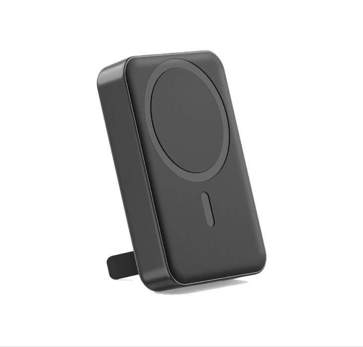 Повербанк Green Lion 10000 mAh с зарядкой MagSafe.