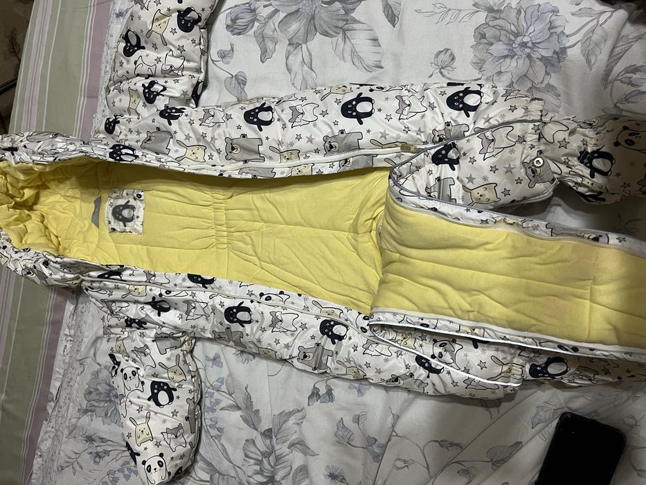 Продам комбинезон детский