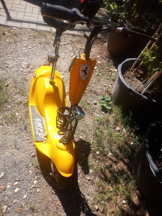 Scuter electric bateri noi