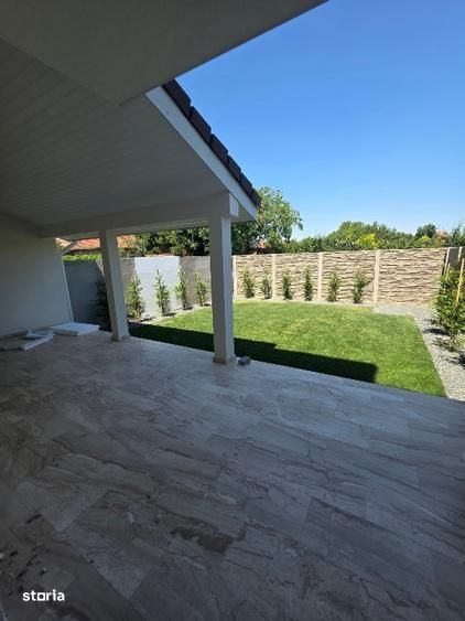 Duplex premium 5 camere, 3 bai, panouri fotovoltaice,Torontalului/ Meh