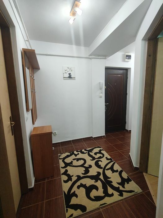 Garsoniera de închiriat zona Noua
