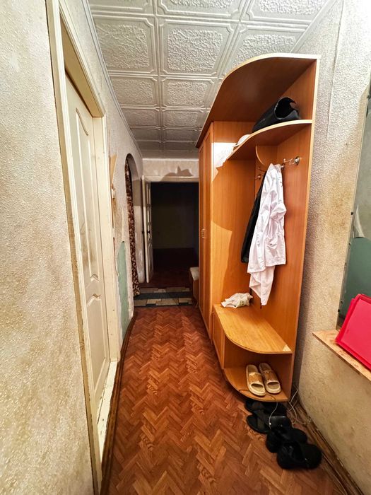 продам 3 комн кв. по ул.Ауэзова 24