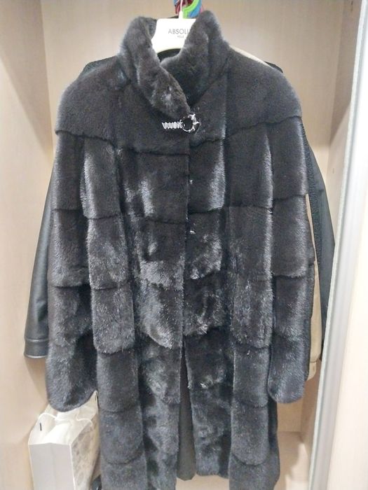 Продам шубу норковую