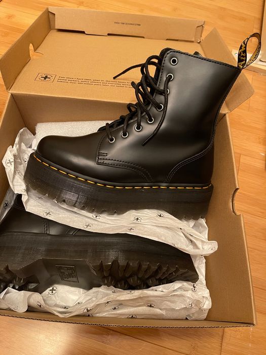 Dr. Martens Jadon Max