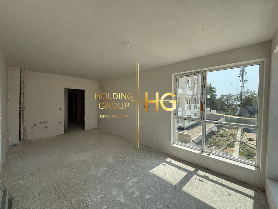 Двустаен пред акт 15  до главен път в началото на Пчелина до Буквите