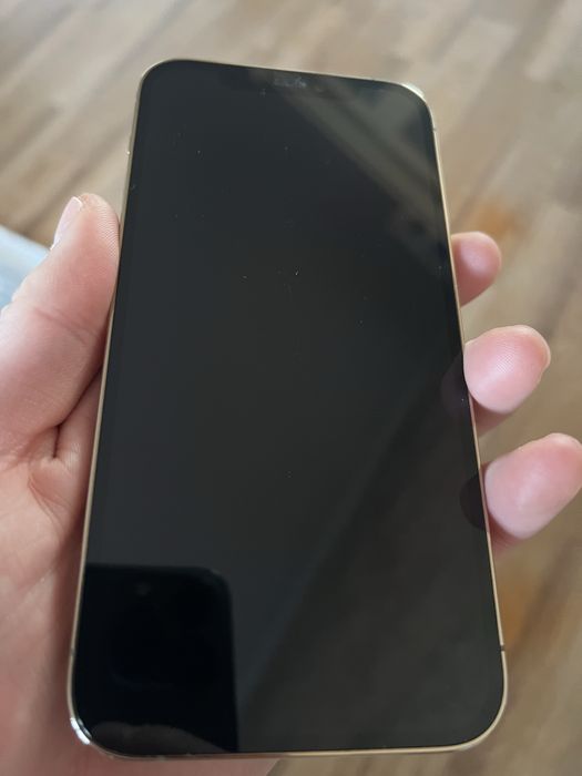 Iphone 12 pro 118,100