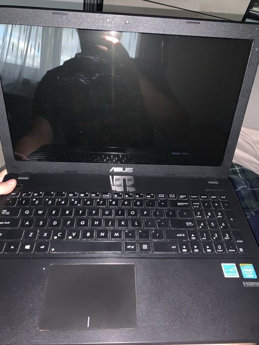 Vand laptop asus x551c