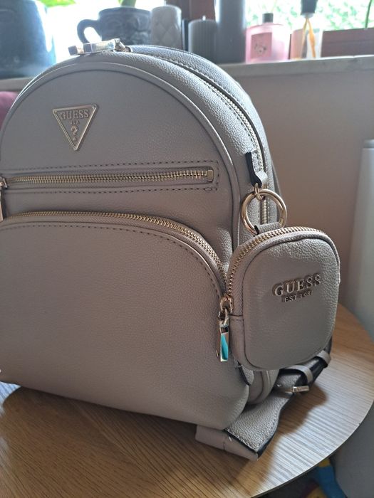 Оригинална кожена раница на Guess Power play