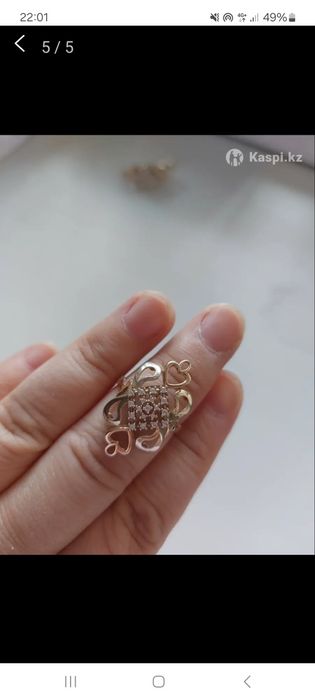 Продам золота серги кольцо