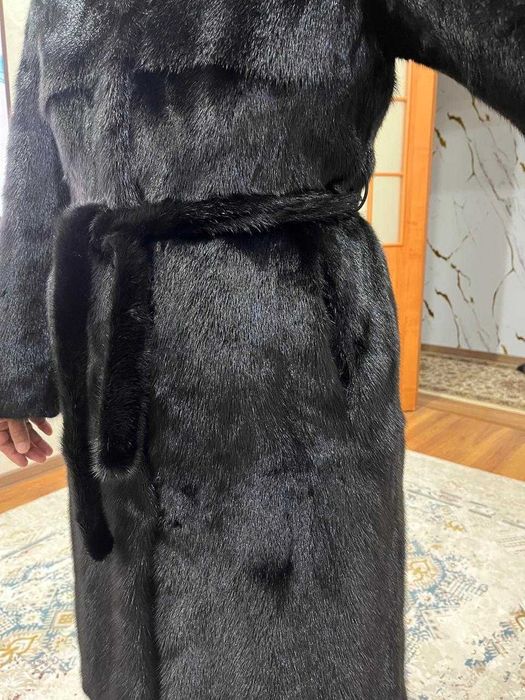 Продам норковую шубу