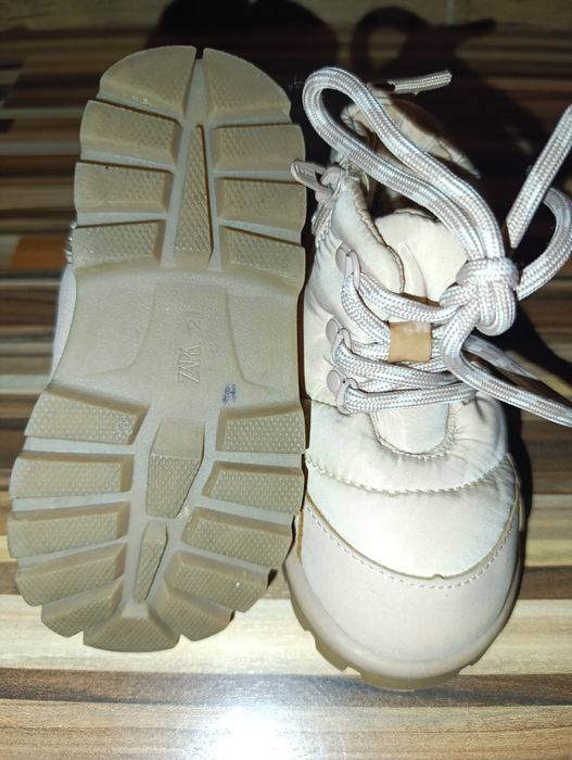 Ghete Zara mărimea 21