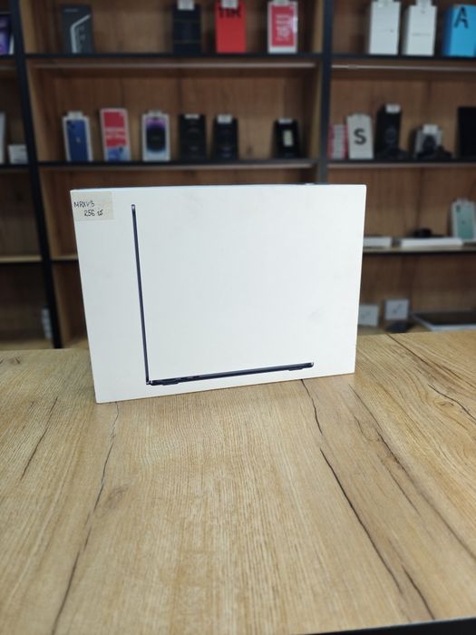 MacBook Air M3 Чип | 98% Акб | 8/256 | Midnight