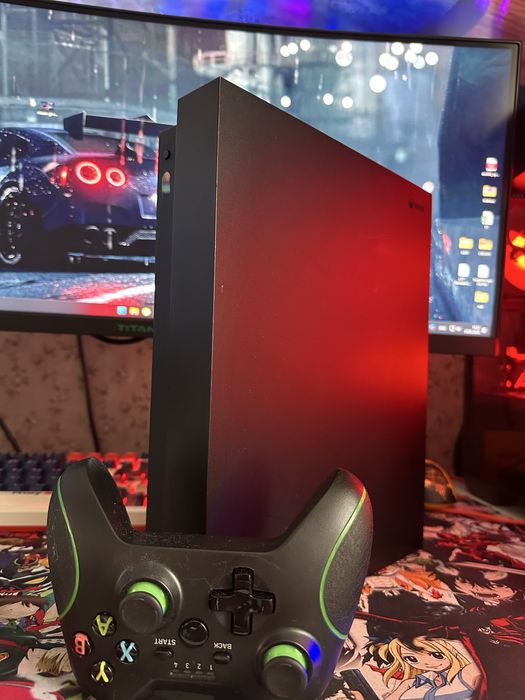 Xbox one x1 tb        .