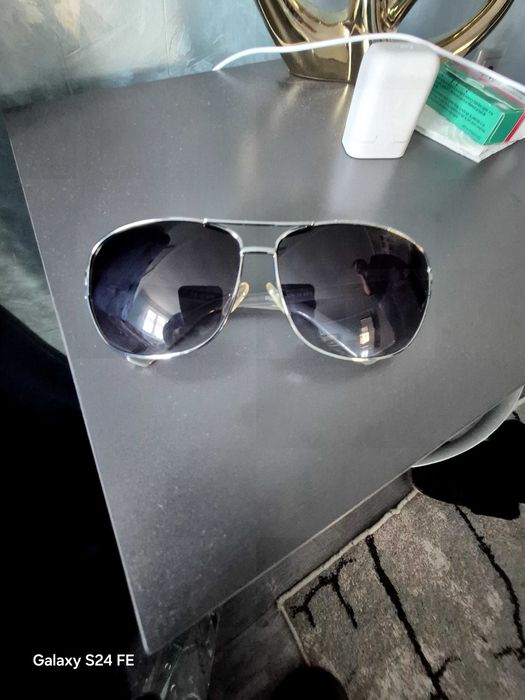 Ochelari de soare Guess