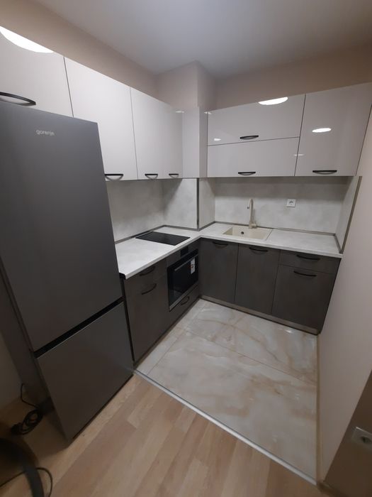 Дава се под наем Двустаен апартамент в Пловдив, Кючук Париж - 60 кв.м за 408 € - Снимка #6