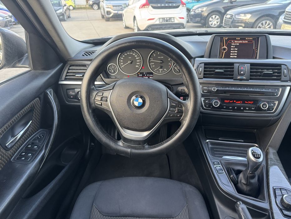 Vand BMW seria3 F30 2.0benzina
