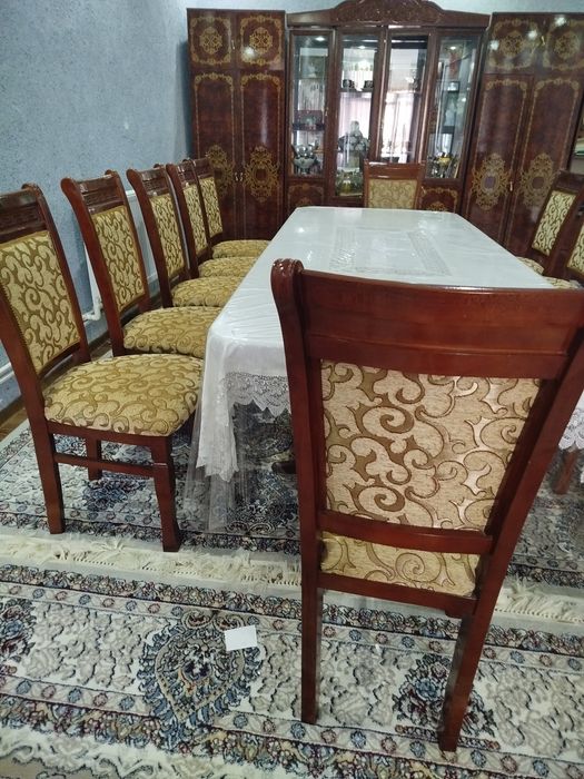 Stol stul idealniy
Stol~70x110x250 sm 
Holati yangidek juda mustahkam