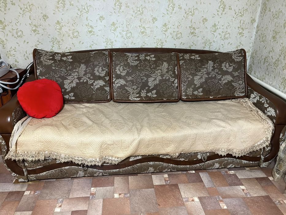 Диван с креслом, бу