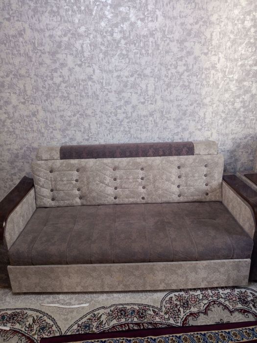 Диван в комплекте 2 кресла в отличном состоянии