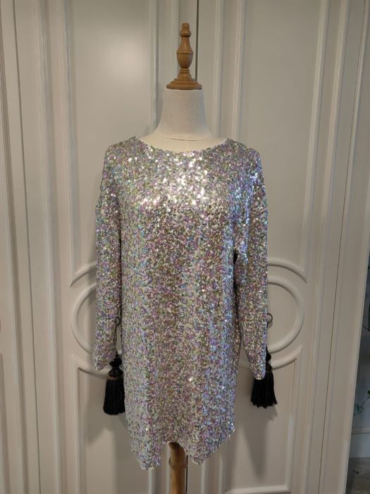 Платье ZARA в поетках