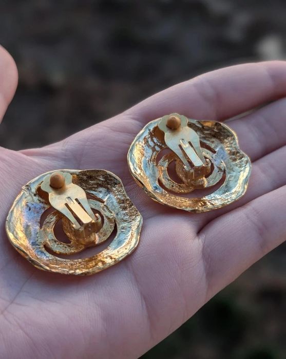 Cercei infinit vechi placati cu aur si zirconii