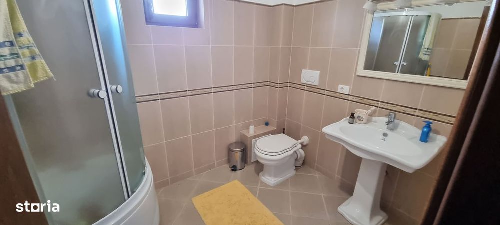 Casa noua in oras cartier nou de case zona Dobosari