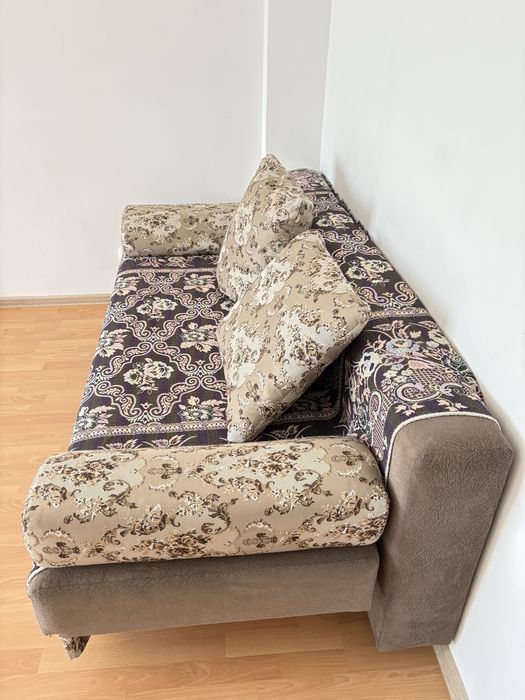 Буу диван в хорошем состояний