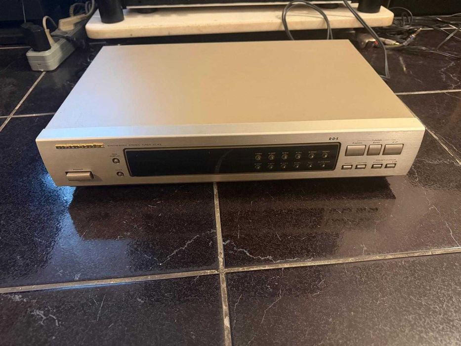 Vand CD-player si Tuner marantz