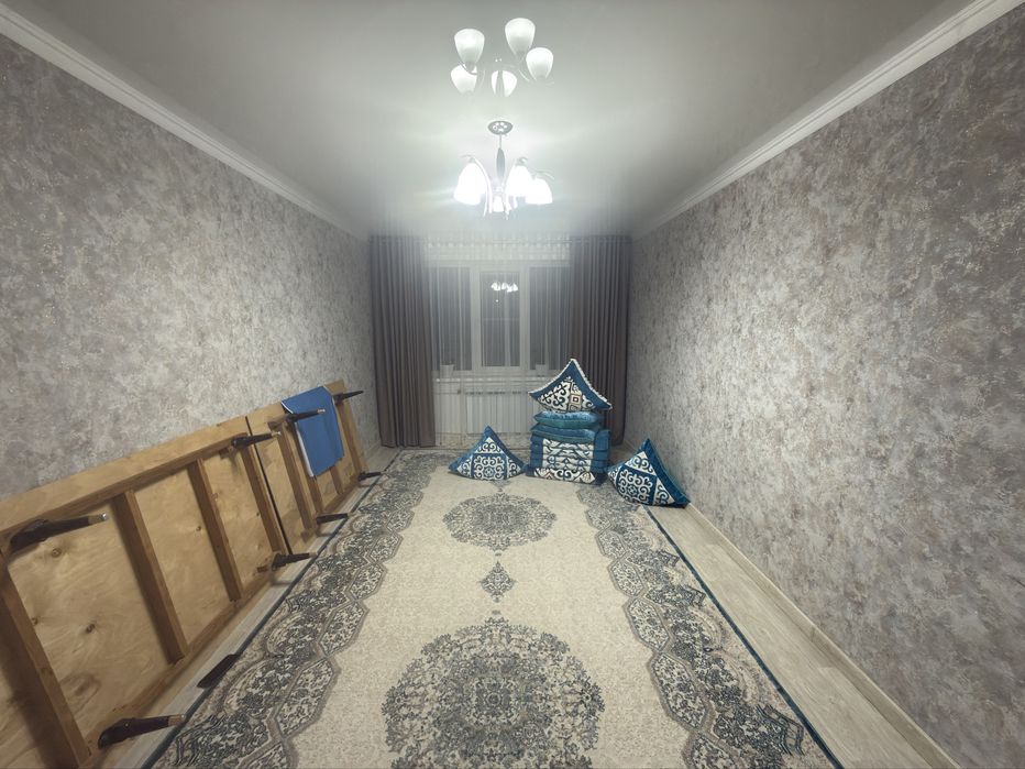 Шұғыл түрде 3 бөлмелі пәтер сатылады.