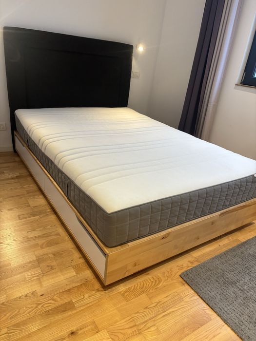 Pat Plutitor cu Sertare Tablie si Saltea