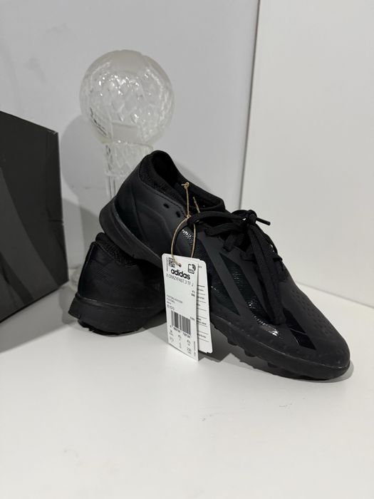 Кроссовки для футбола