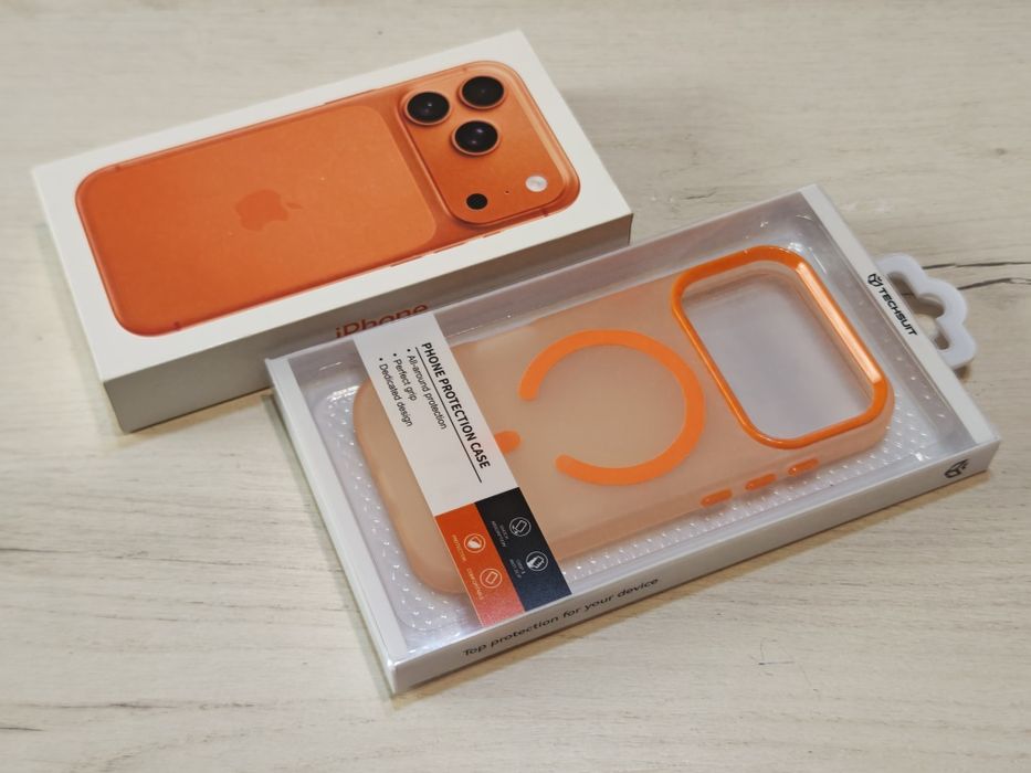 Чисто нов iPhone 17 Pro 256 GB Cosmic Orange 12 м гаранция