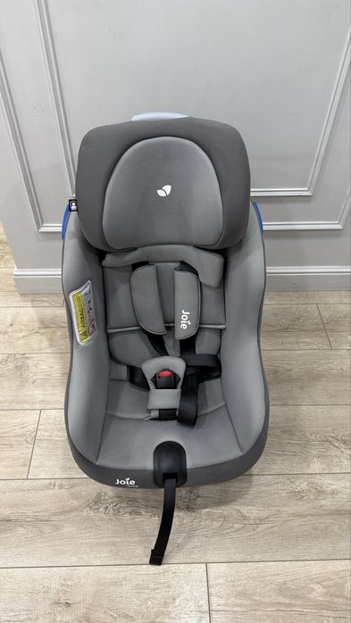 Автокресло Joie Steadi 0–18 кг (до 4 лет) идеальное состояние