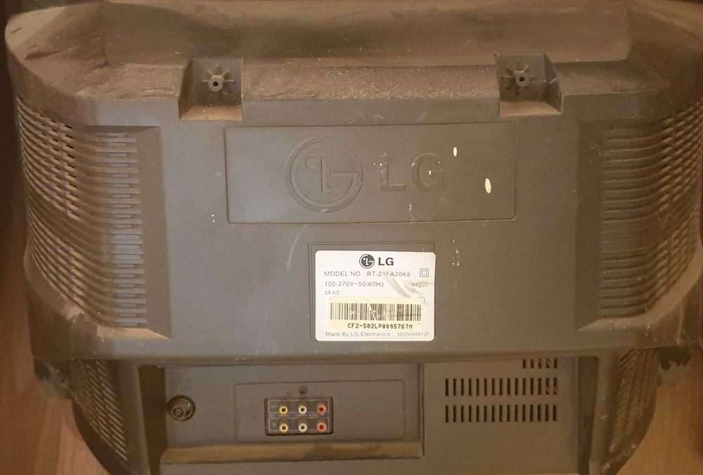 Телевизор LG Flatron Golden Eye 21