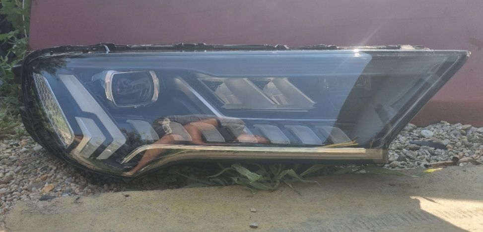 Far audi q7 si bara